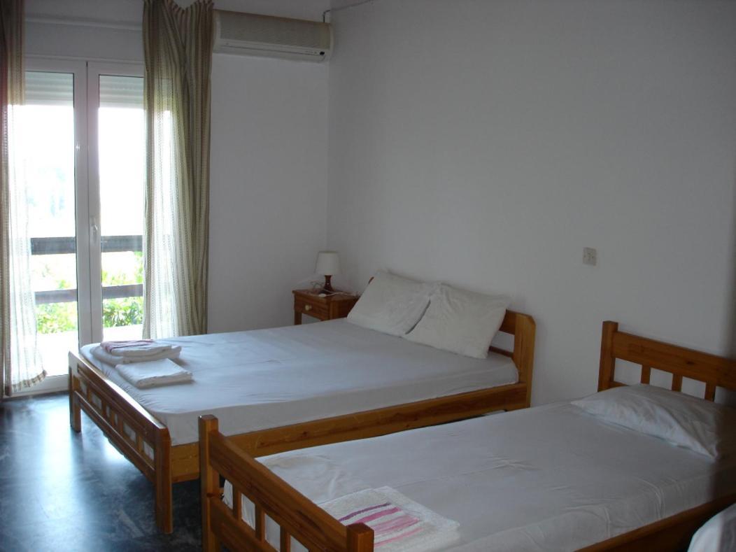 Ilias Appartements Tsaprounis Ellinika  外观 照片